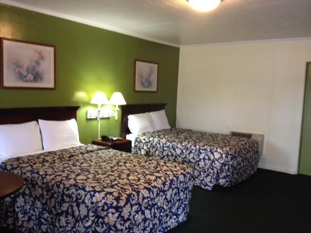 Northside Inn Claxton Eksteriør bilde